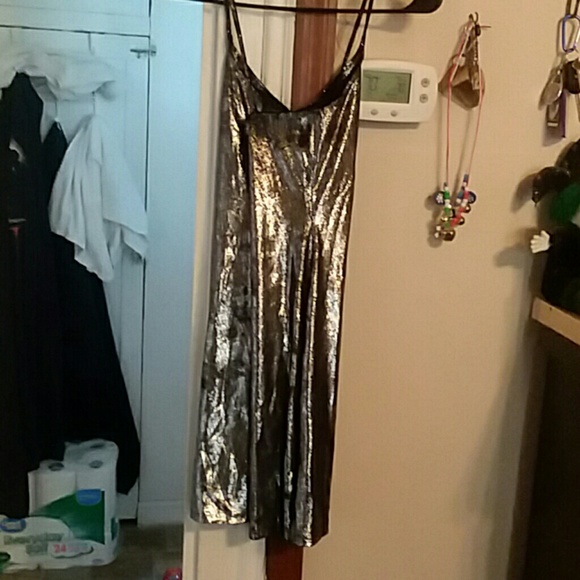 Dress - Picture 2 of 3